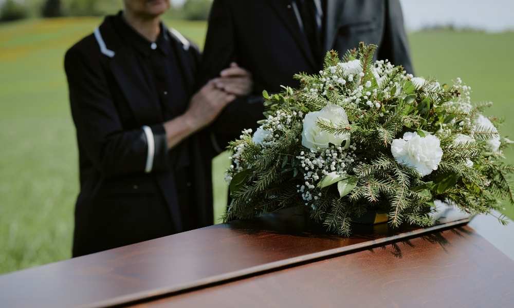 Agenzia funebre Flaminia: servizi funerari discreti e reperibilità 24 h