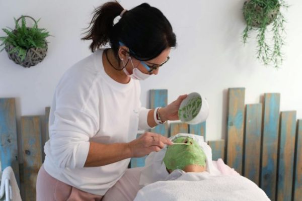 Trattamenti Viso Acilia: Quale Scegliere in Base alla Pelle
