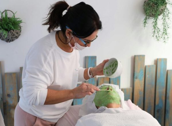 Trattamenti Viso Acilia: Quale Scegliere in Base alla Pelle